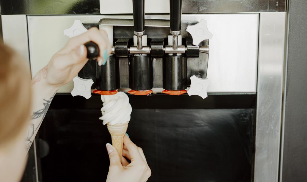 Ideal location for selling ice cream The mobility of an ice cream point